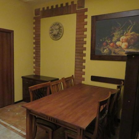 Hostel Jan In The Very Center Єреван Екстер'єр фото