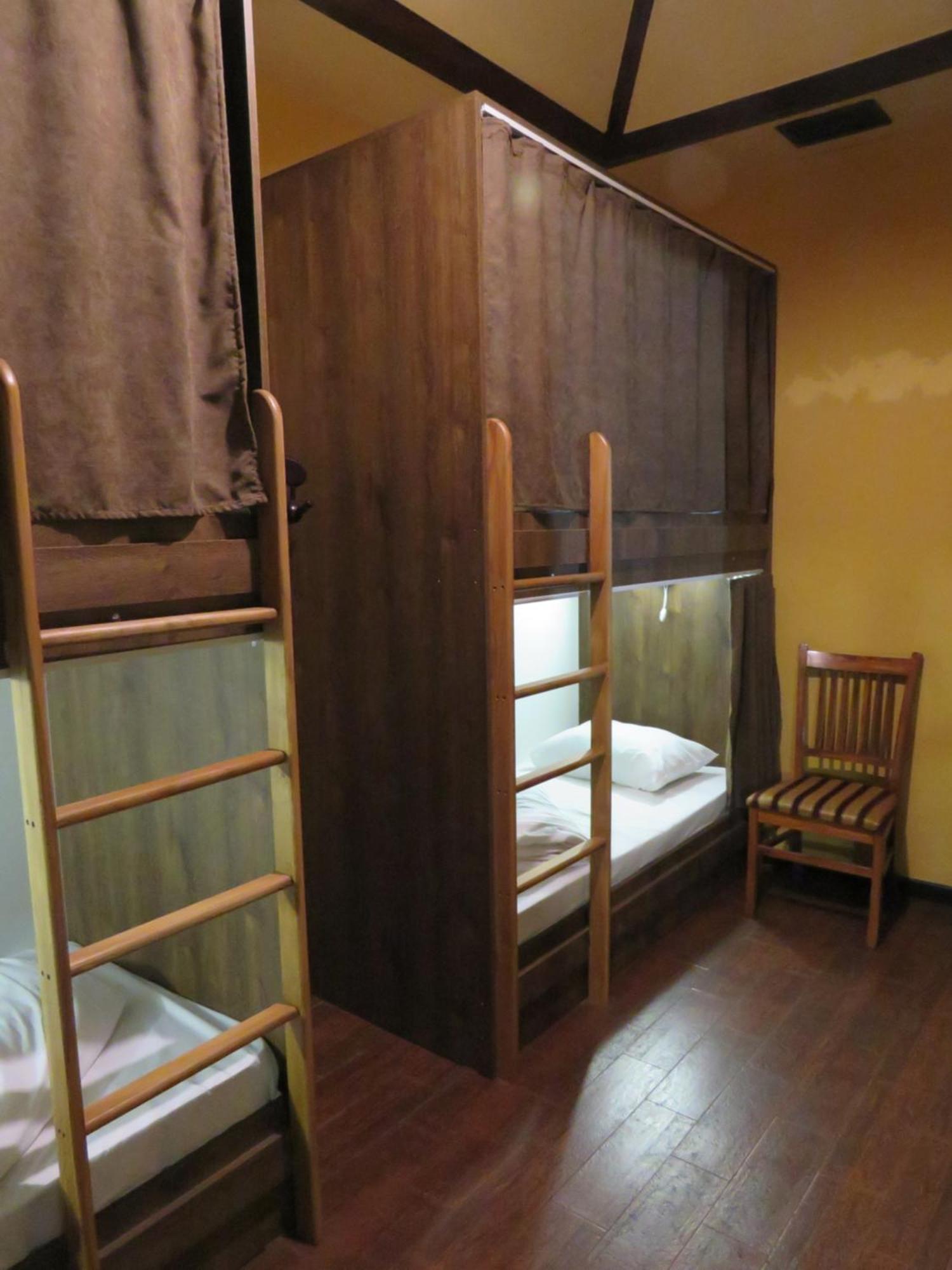 Hostel Jan In The Very Center Єреван Екстер'єр фото